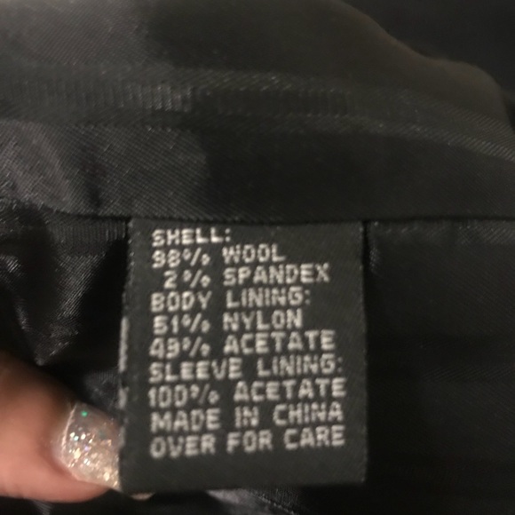 EXPRESS STRETCH BLACK BLAZER 5/6 ๐ฅ๐๐บ๐๐๐ - Picture 5 of 7